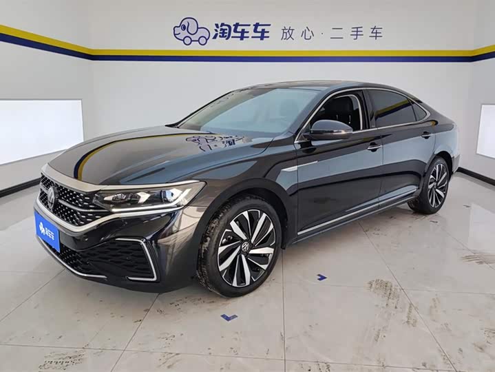 Фото 1 - Volkswagen Passat