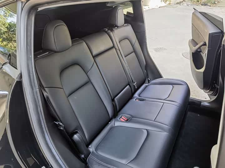 Фото 9 - Tesla Model Y