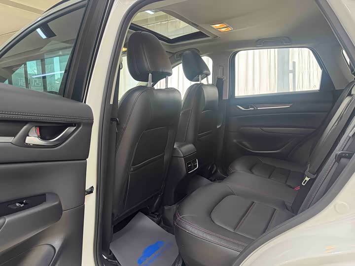 Фото 8 - Mazda CX-5