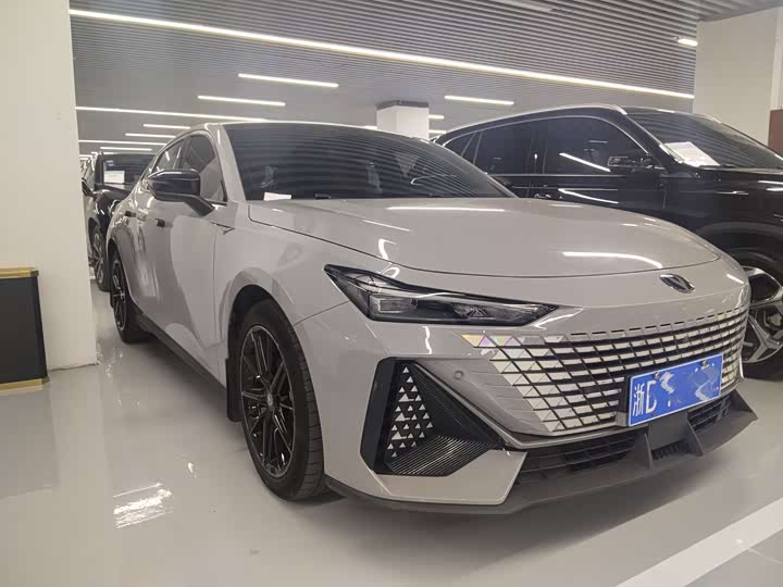 Фото 3 - Changan UNI-V