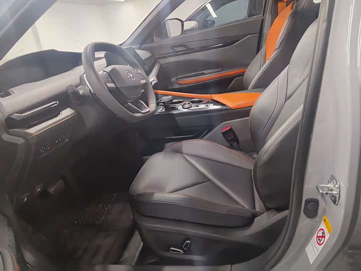 Фото 5 - Changan UNI-V