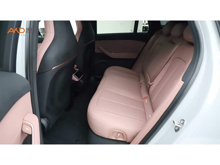 Фото 7 - Nio EC6