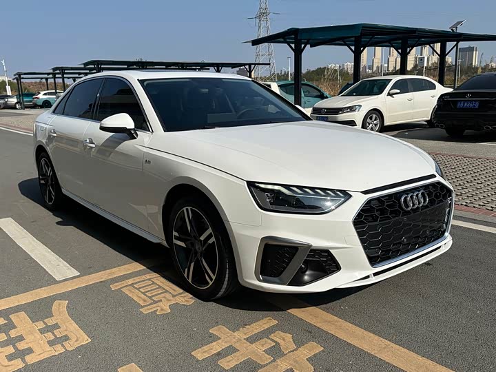 Фото 3 - Audi A4L