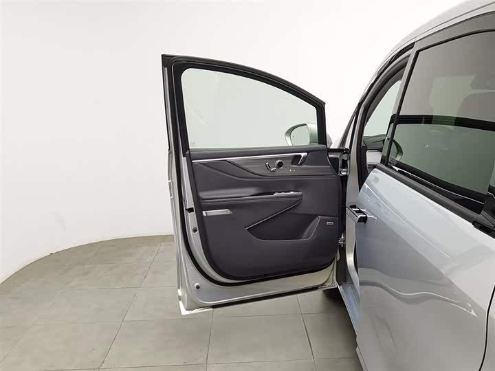 Фото 8 - Buick GL8 ES