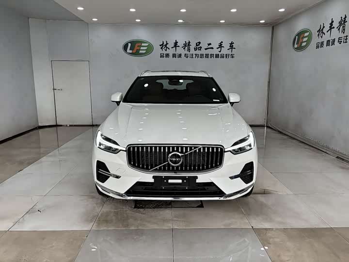 Фото 2 - Volvo XC60