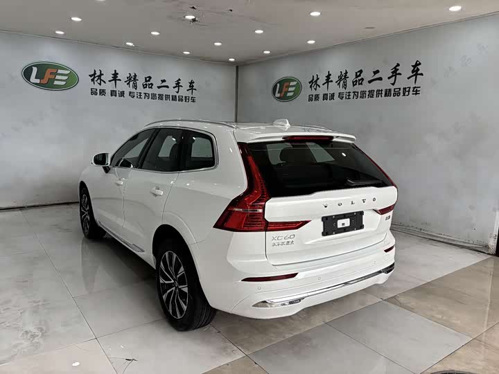 Фото 7 - Volvo XC60