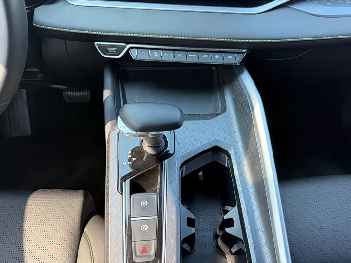 Photo 7 - Geely Preface