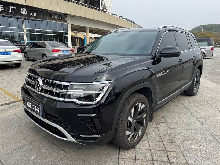 Фото 1 - Volkswagen Teramont Pro