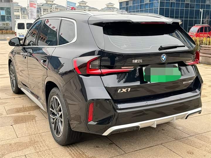 Фото 5 - BMW iX1