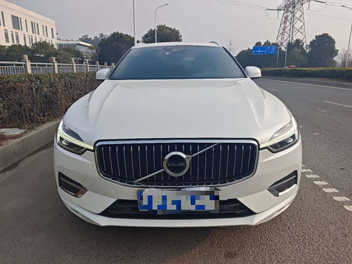 Фото 2 - Volvo XC60