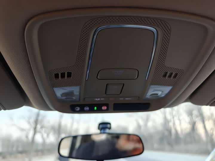 Фото 8 - Buick GL8 ES