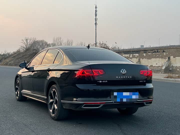 Фото 4 - Volkswagen Magotan