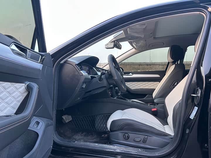 Фото 7 - Volkswagen Magotan