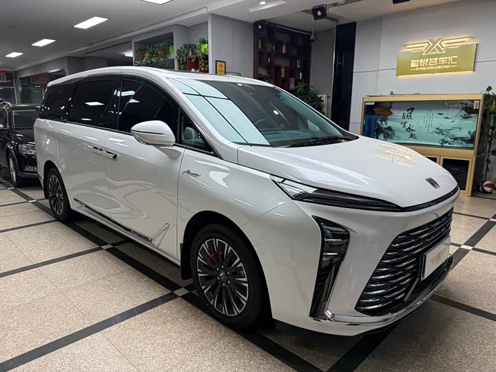 Фото 3 - Buick GL8 ES