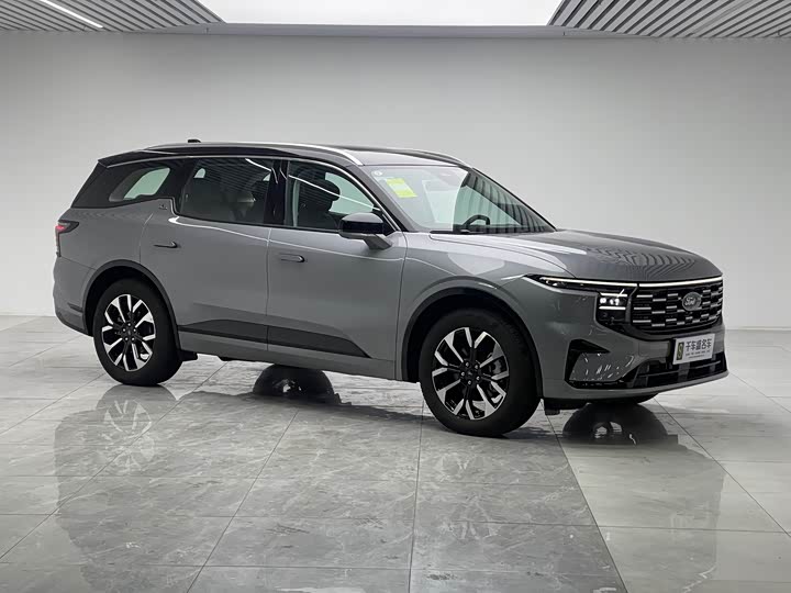 Фото 3 - Ford Edge