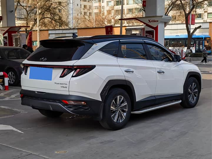 Фото 3 - Hyundai Tucson L