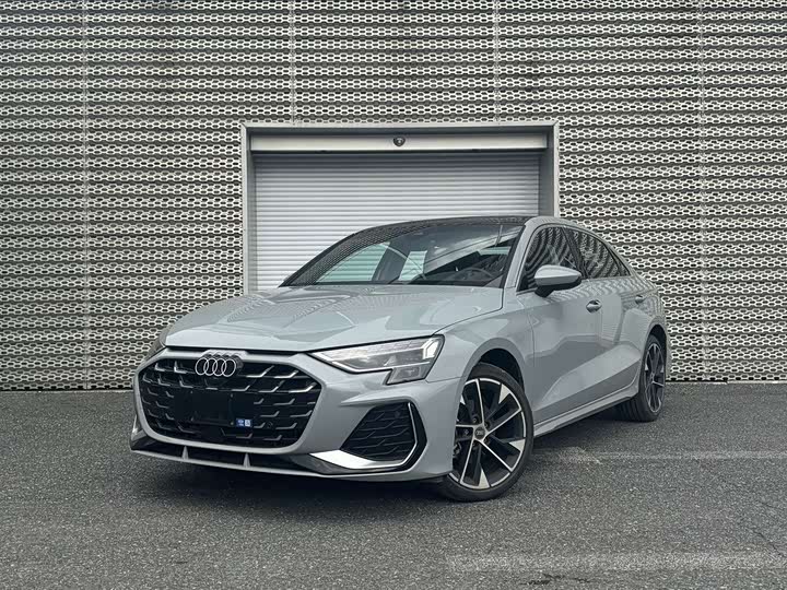 Фото 1 - Audi A3