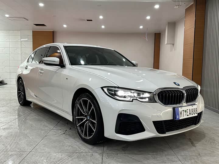 Фото 3 - BMW 3 Series