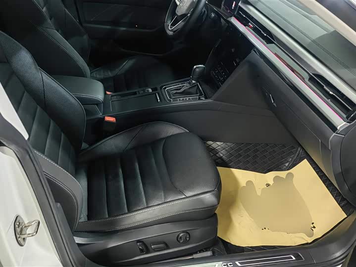 Фото 8 - Volkswagen CC