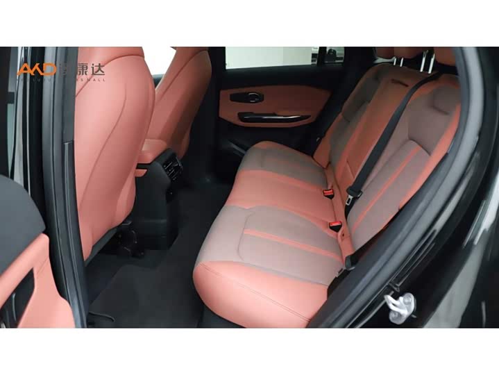 Фото 7 - Nio EC6