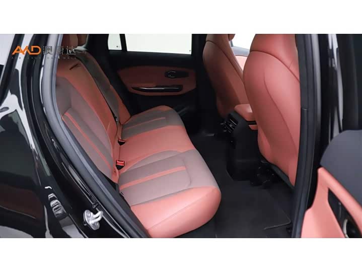 Фото 8 - Nio EC6