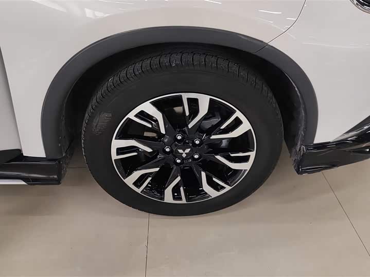 Фото 6 - Mitsubishi Outlander