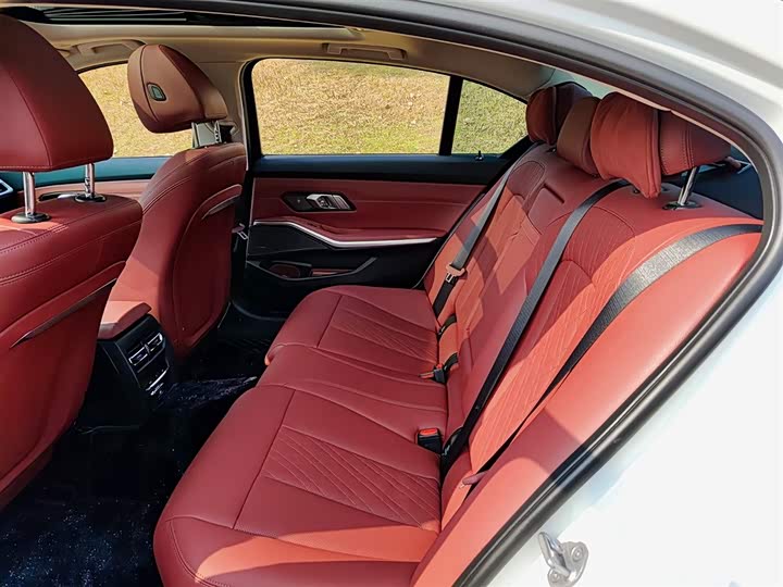 Фото 8 - BMW 3 Series