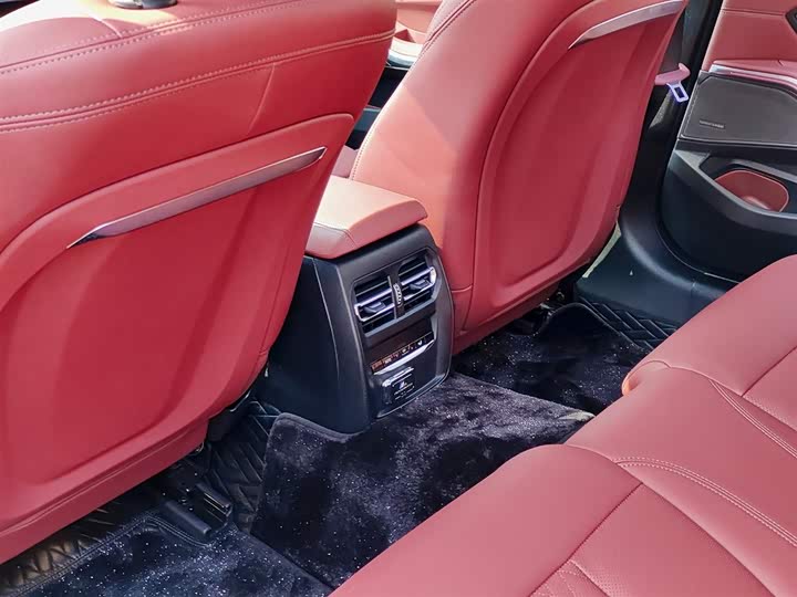 Фото 9 - BMW 3 Series