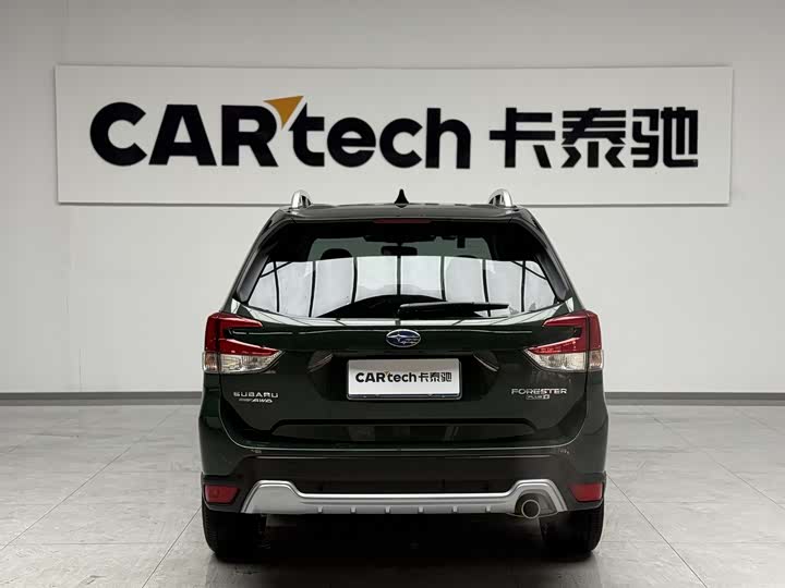 Фото 4 - Subaru Forester