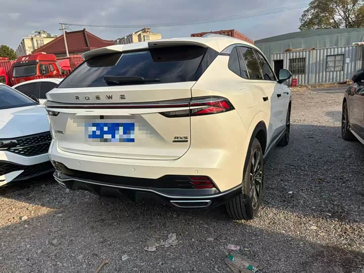 Фото 7 - Roewe RX5