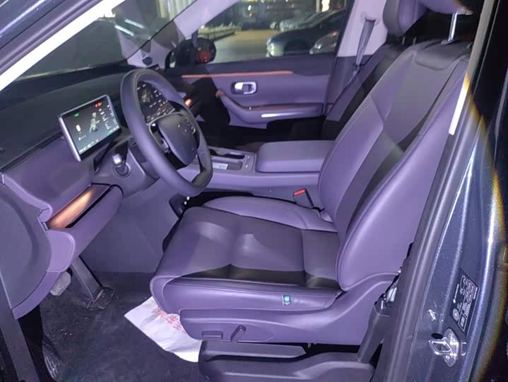 Фото 9 - Leapmotor C10