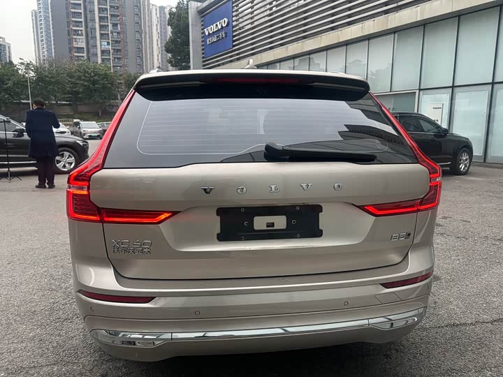 Фото 7 - Volvo XC60