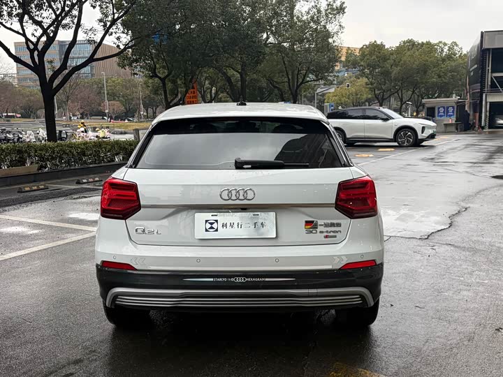 Фото 4 - Audi Q2L e-tron