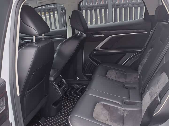 Фото 8 - Haval H6