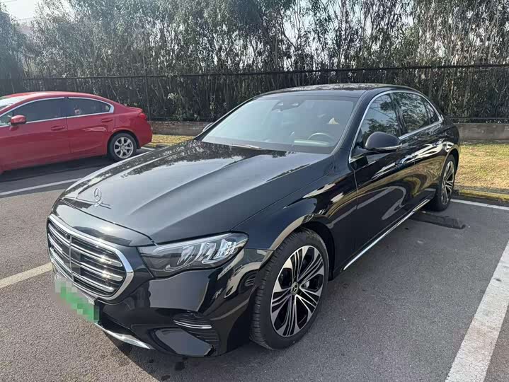 Фото 1 - Mercedes-Benz E-Class Hybrid