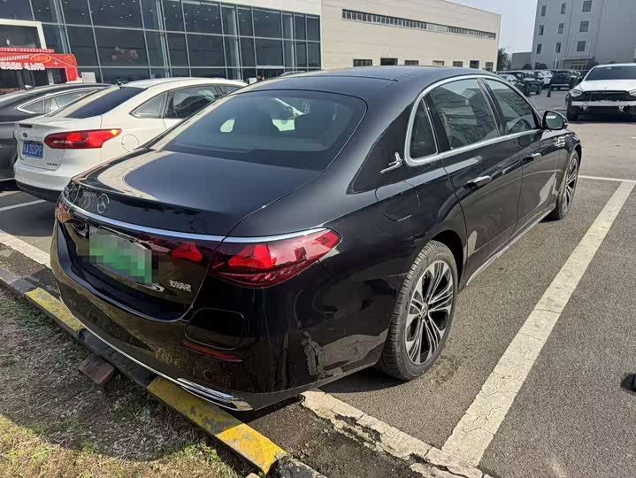 Фото 3 - Mercedes-Benz E-Class Hybrid