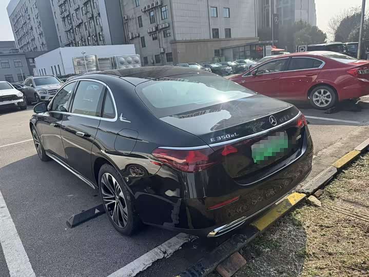 Фото 7 - Mercedes-Benz E-Class Hybrid