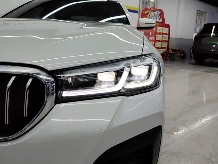 Фото 5 - BMW 5 Series Hybrid