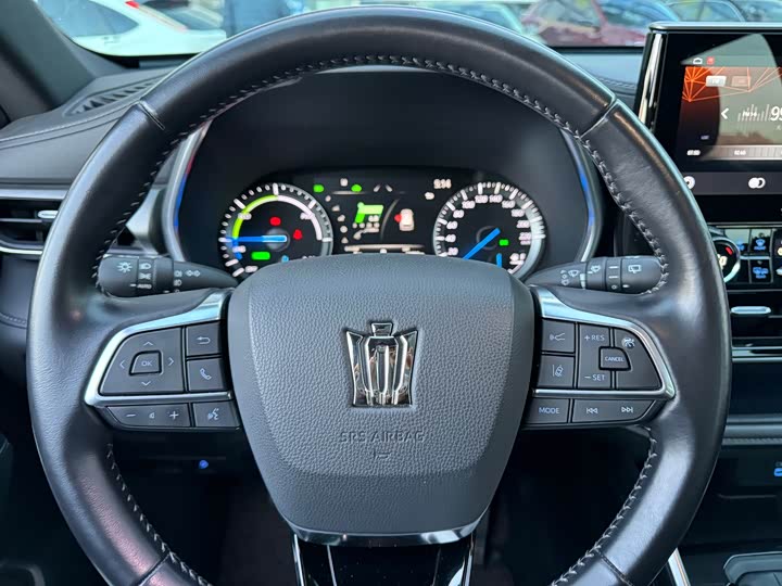 Фото 4 - Toyota Crown Kluger