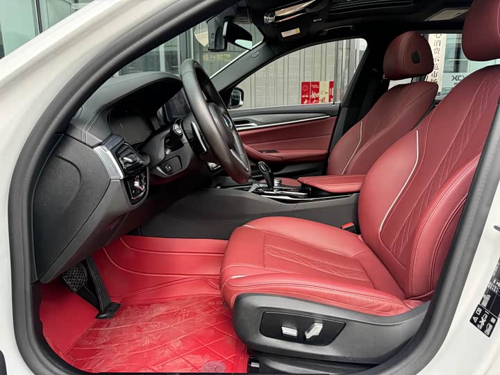 Фото 4 - BMW 5 Series