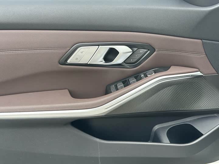 Фото 9 - BMW 3 Series