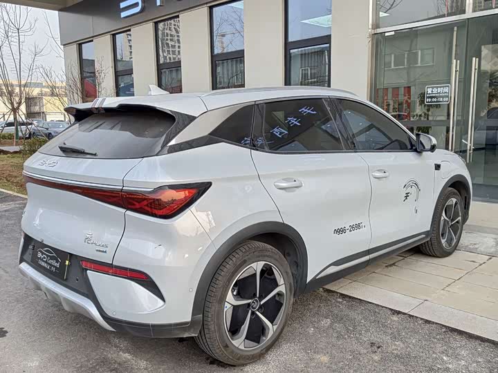 Фото 9 - BYD Yuan Plus