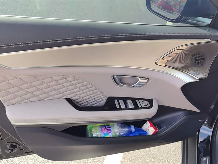 Фото 7 - BYD Han