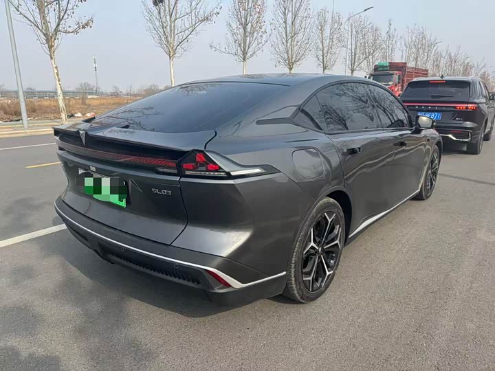 Фото 9 - Changan Deepal SL03