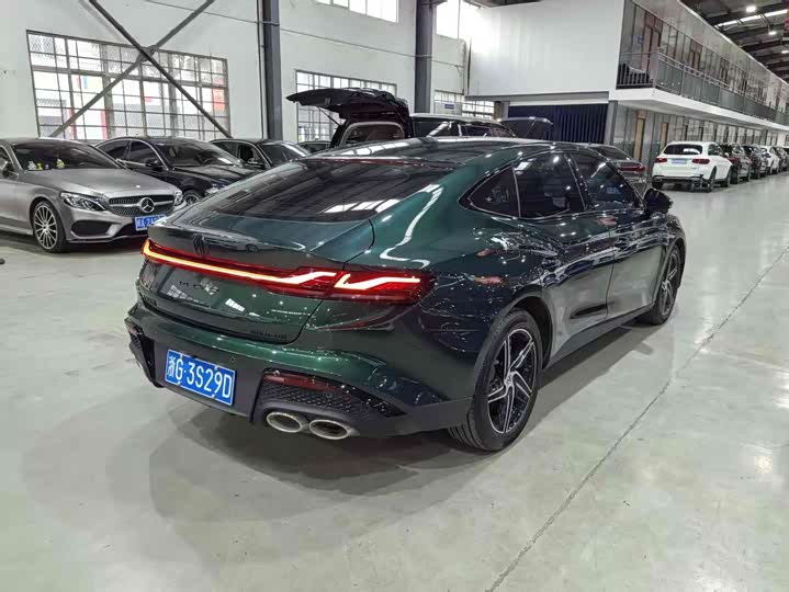 Фото 3 - MG Motor 7