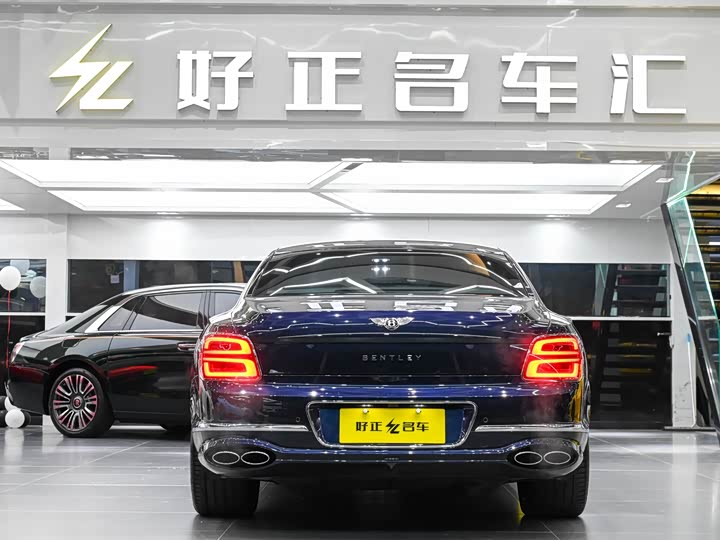 Фото 5 - Bentley Flying Spur