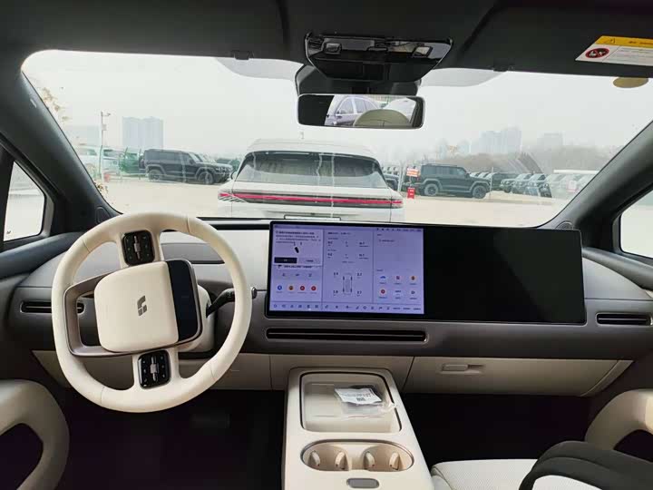 Фото 2 - LiXiang i6