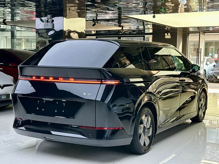 Фото 4 - XPeng X9