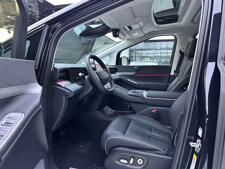 Фото 7 - XPeng X9