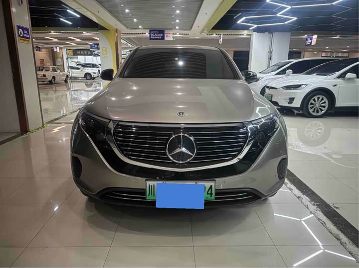 Фото 2 - Mercedes-Benz EQC